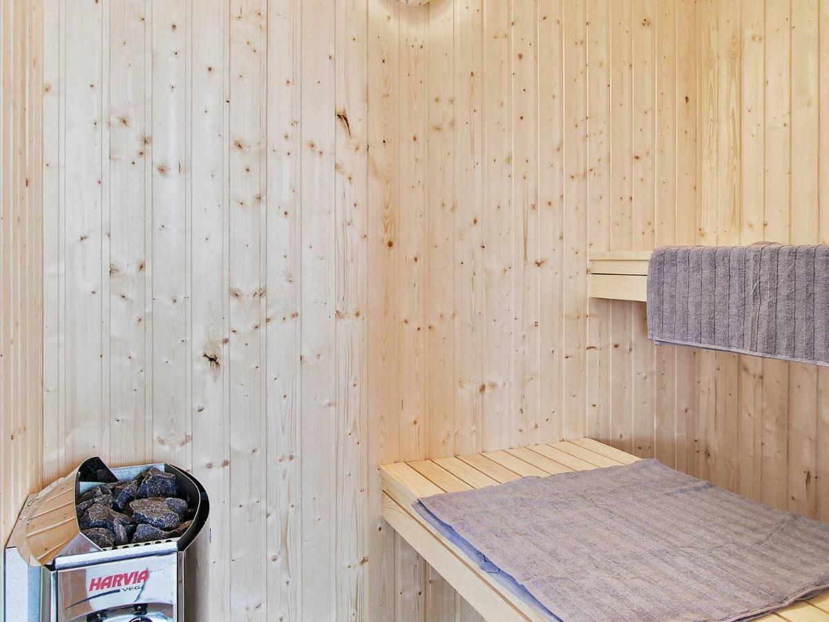 18 Person Holiday Home In Hasselberg Kappeln Exterior photo